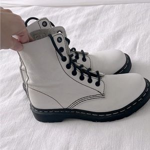 Dr. Marten size 6